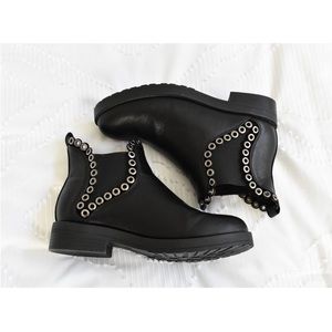 Black leather chelsea boots